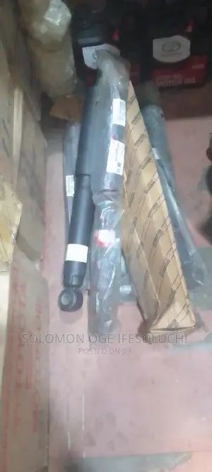 Toyota Land Cruiser Shock Absorber 010