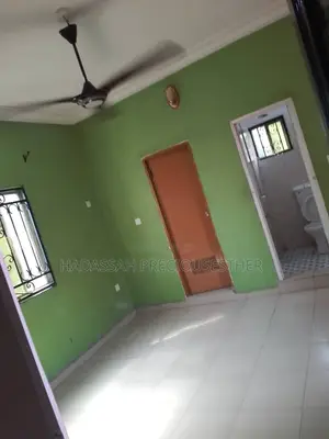 Standard Selfcon to Let