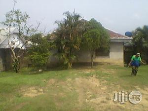 5 Bedroom Flat Available For Sale