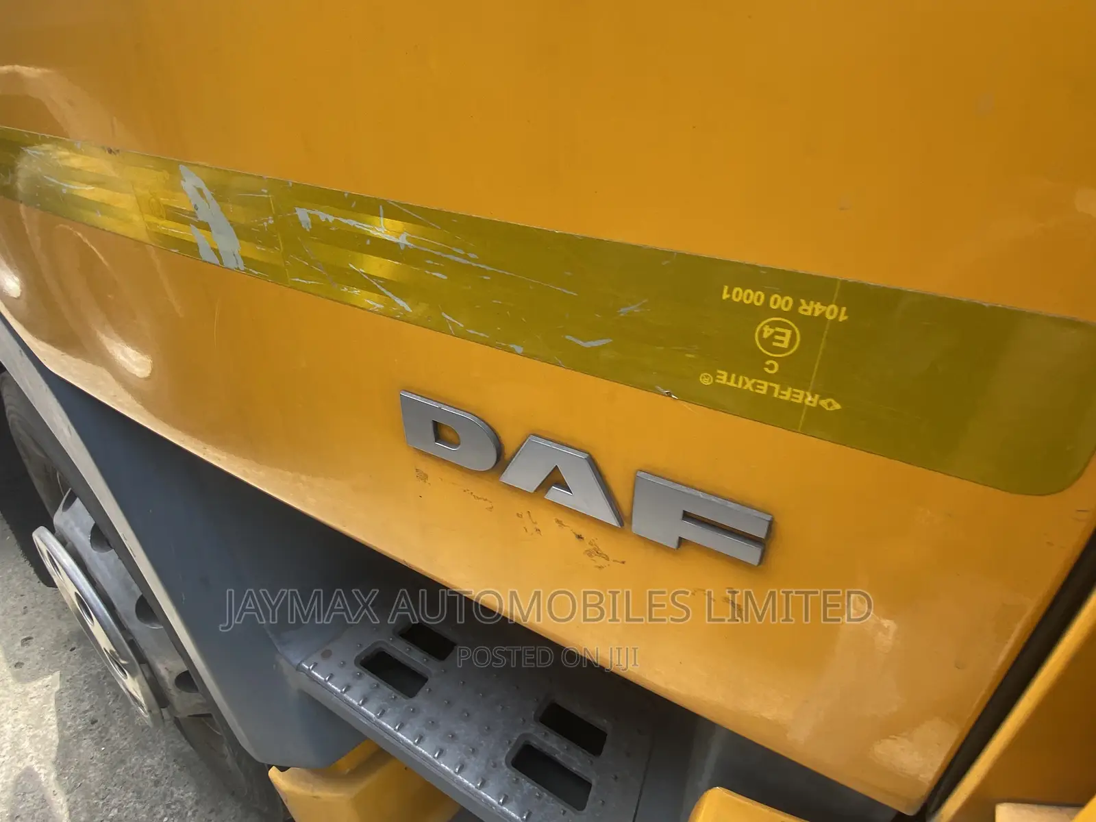 DAF Cf85 Yellow