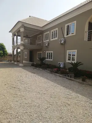 5bdrm Duplex in Ilorin International for sale