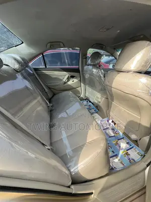 Toyota Camry 2010 Gold
