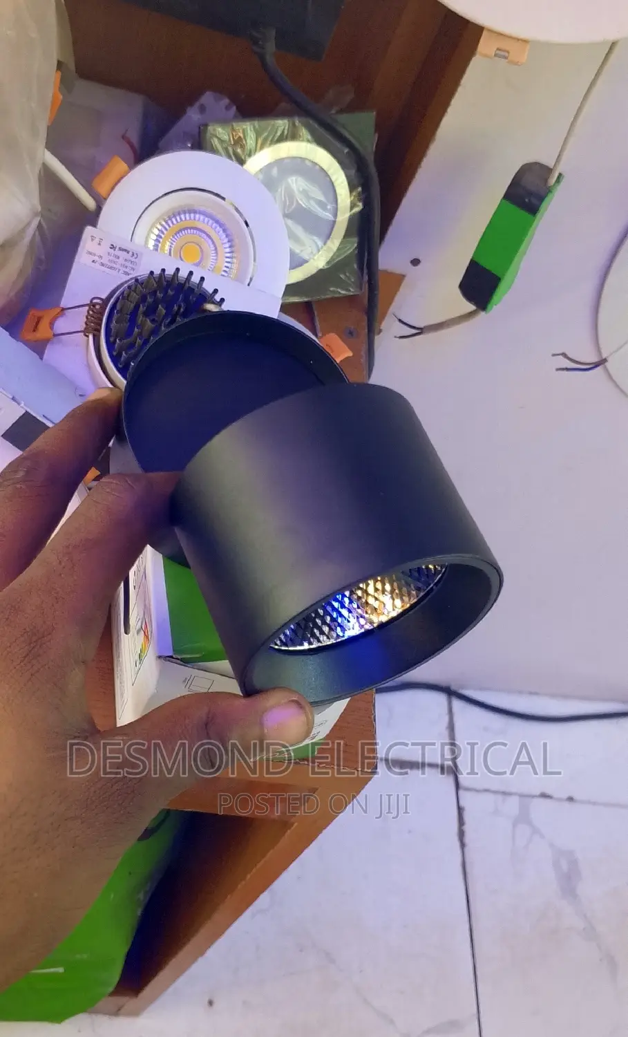 Outdoor Indoor Under Tracking Light