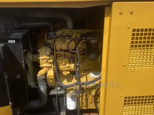 Cat (Eco Plus)100kva Soundproof Diesel Generator