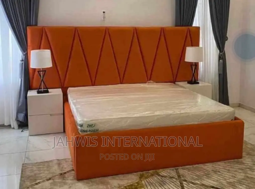 Beautiful 4.5by6ft Bed Frame With 2 Bed Sides