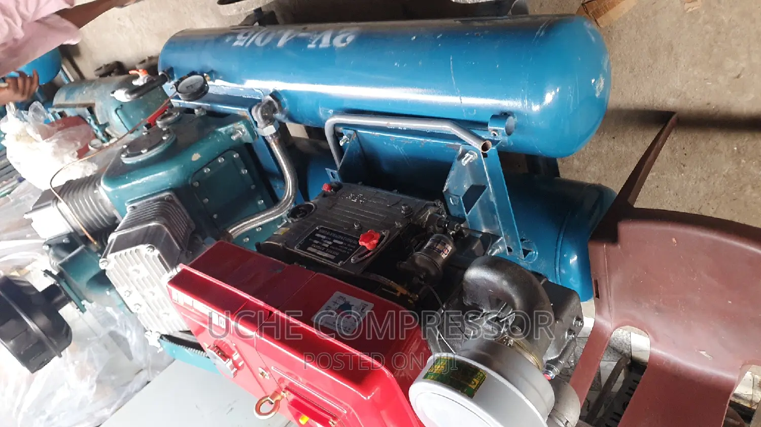 Air Compressor Double Tank 30 H.P With Engine