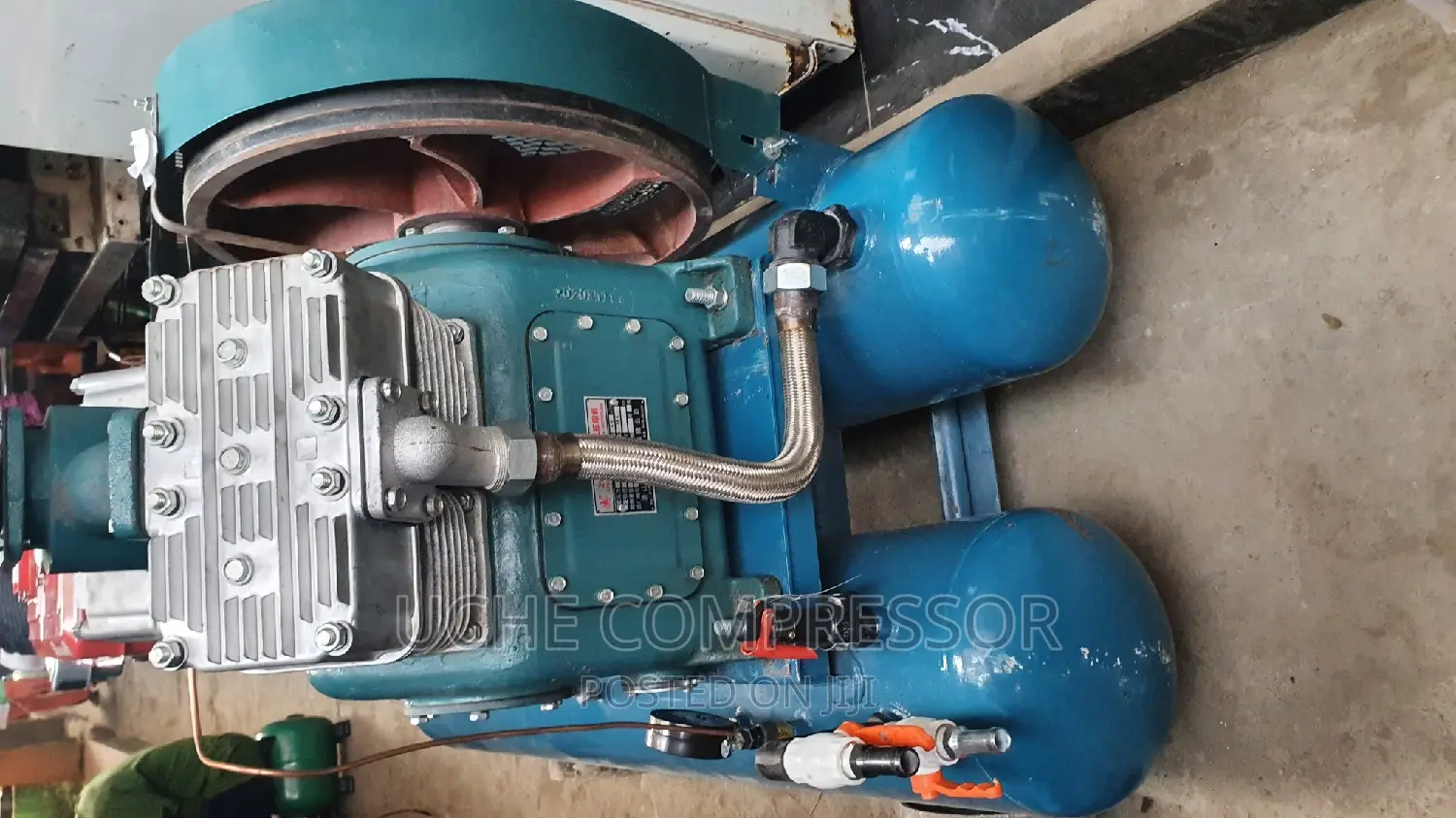 Air Compressor Double Tank 30 H.P With Engine