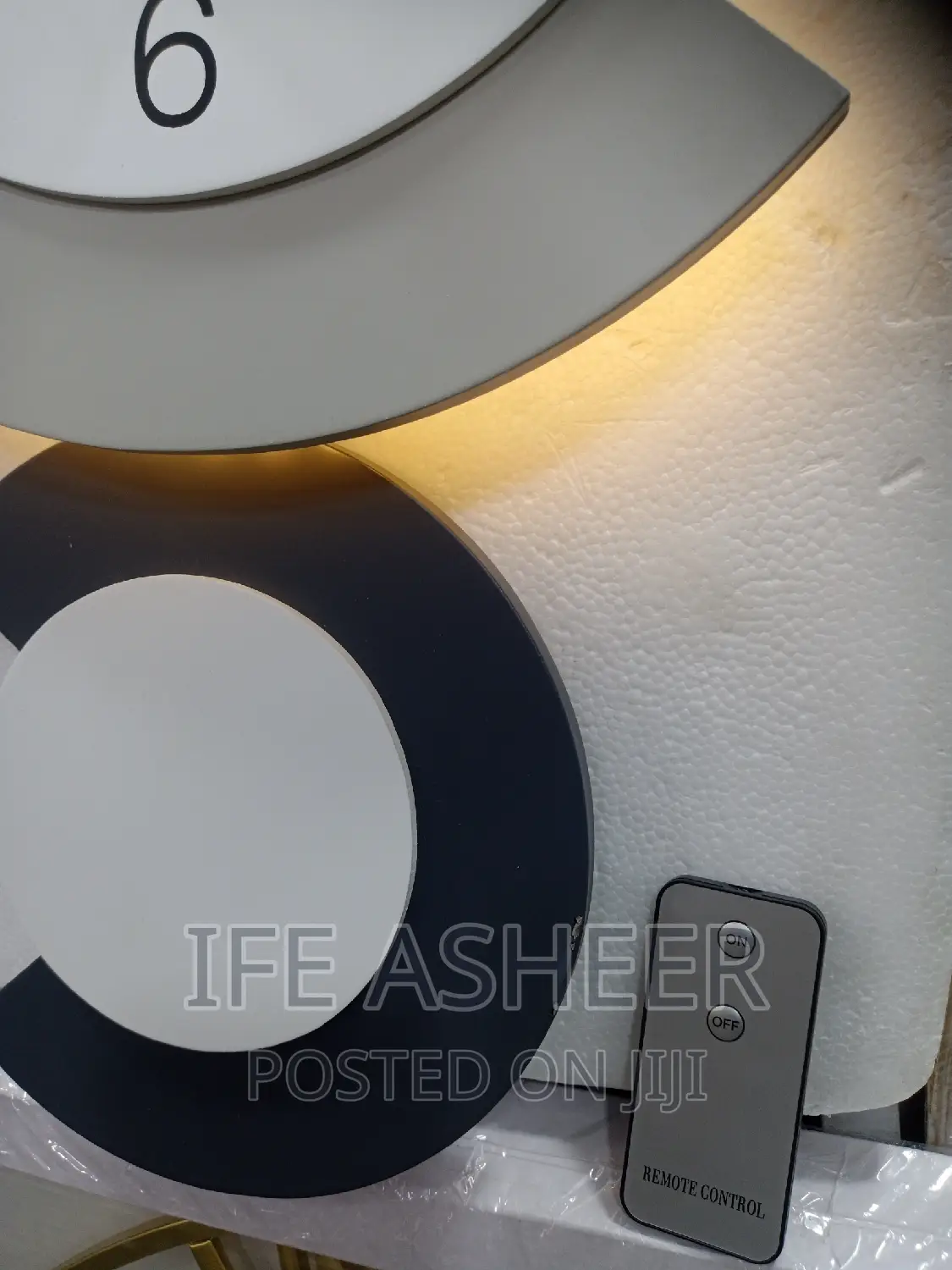 Exotic Wall Clock With Remote Control