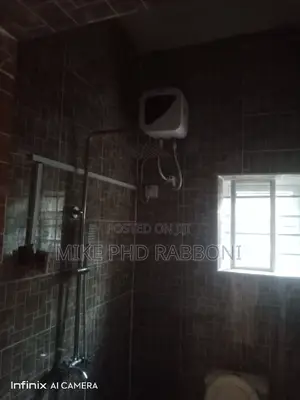 3bdrm Block of Flats in Premier Layout, Enugu for rent