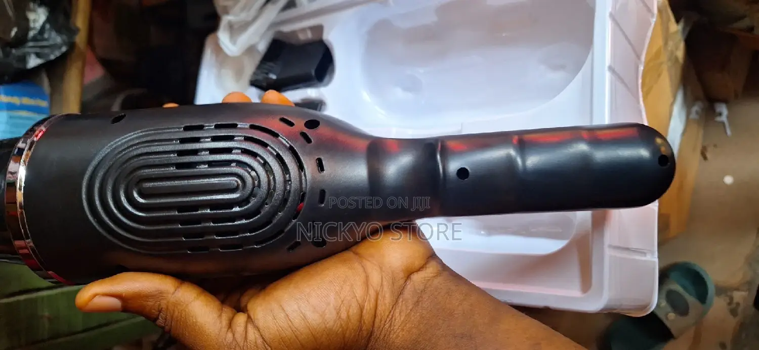 Powerful Cordless Car Vacuum Cleaner
