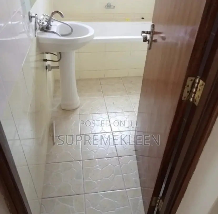 We Offer Post Construction Cleaning Service