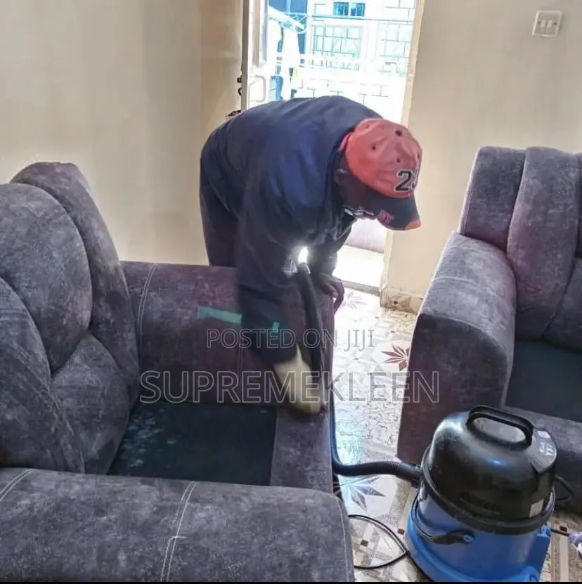 Sofa Shampoo Cleaning Service.