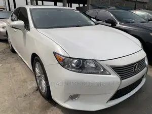 Lexus ES 350 FWD 2013 White