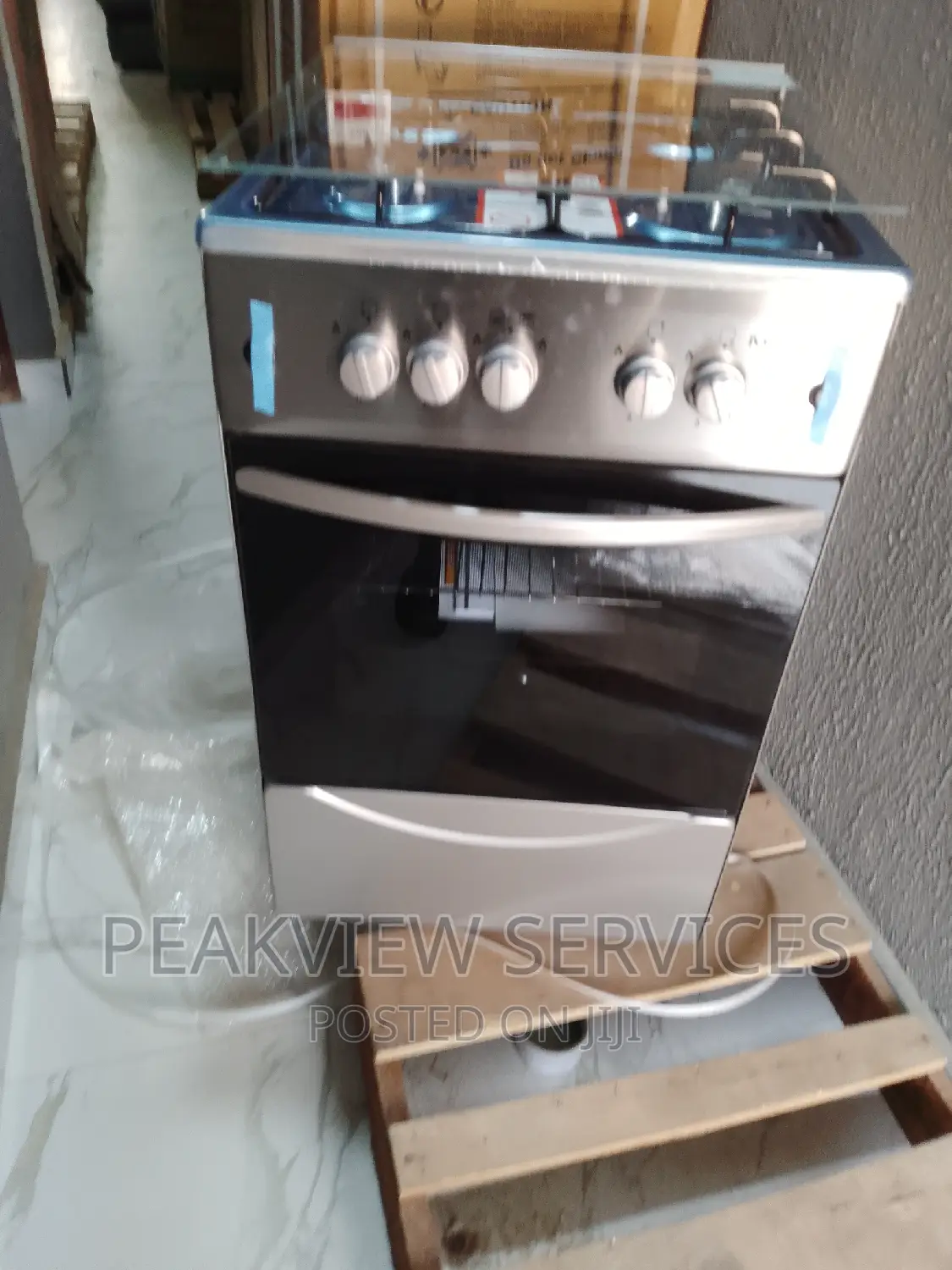 4 Gas Burner Maxi 50*50 +Oven