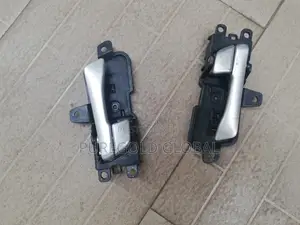 Sonata 2011 Inner Handle