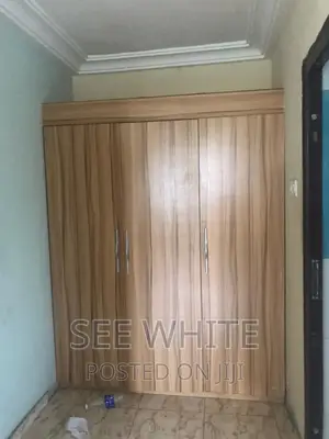 Furnished 3bdrm Apartment in New Site, Alakija for rent