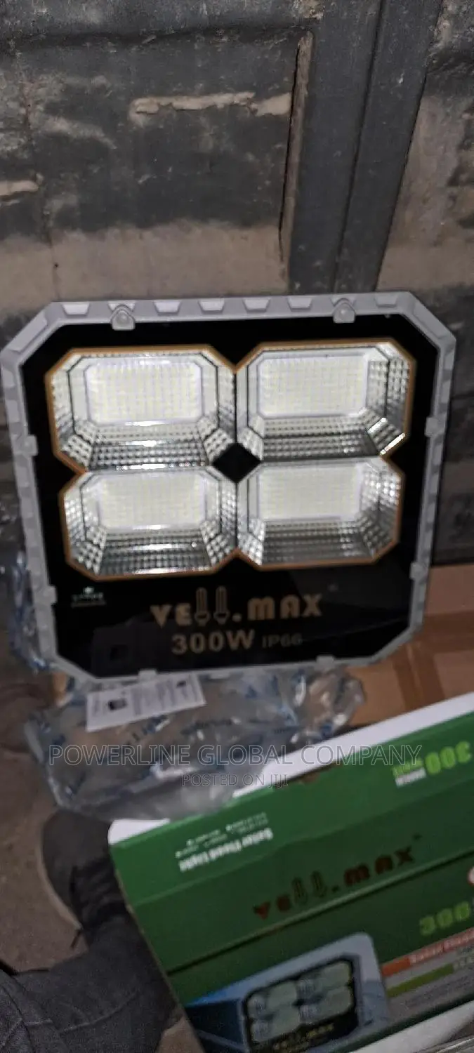 300w Solar Flood Light Very Bright With Separate Panel