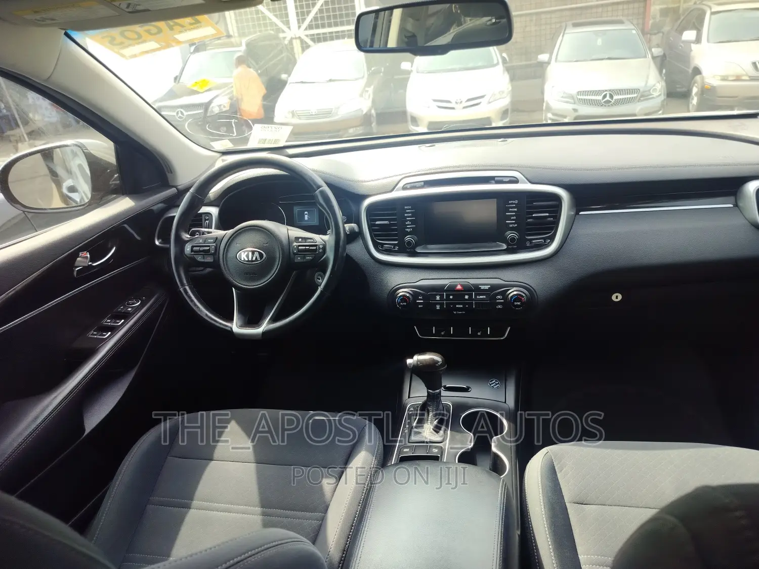 Kia Sorento 4dr SUV 2016 Gold