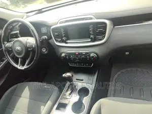 Kia Sorento 4dr SUV 2016 Gold