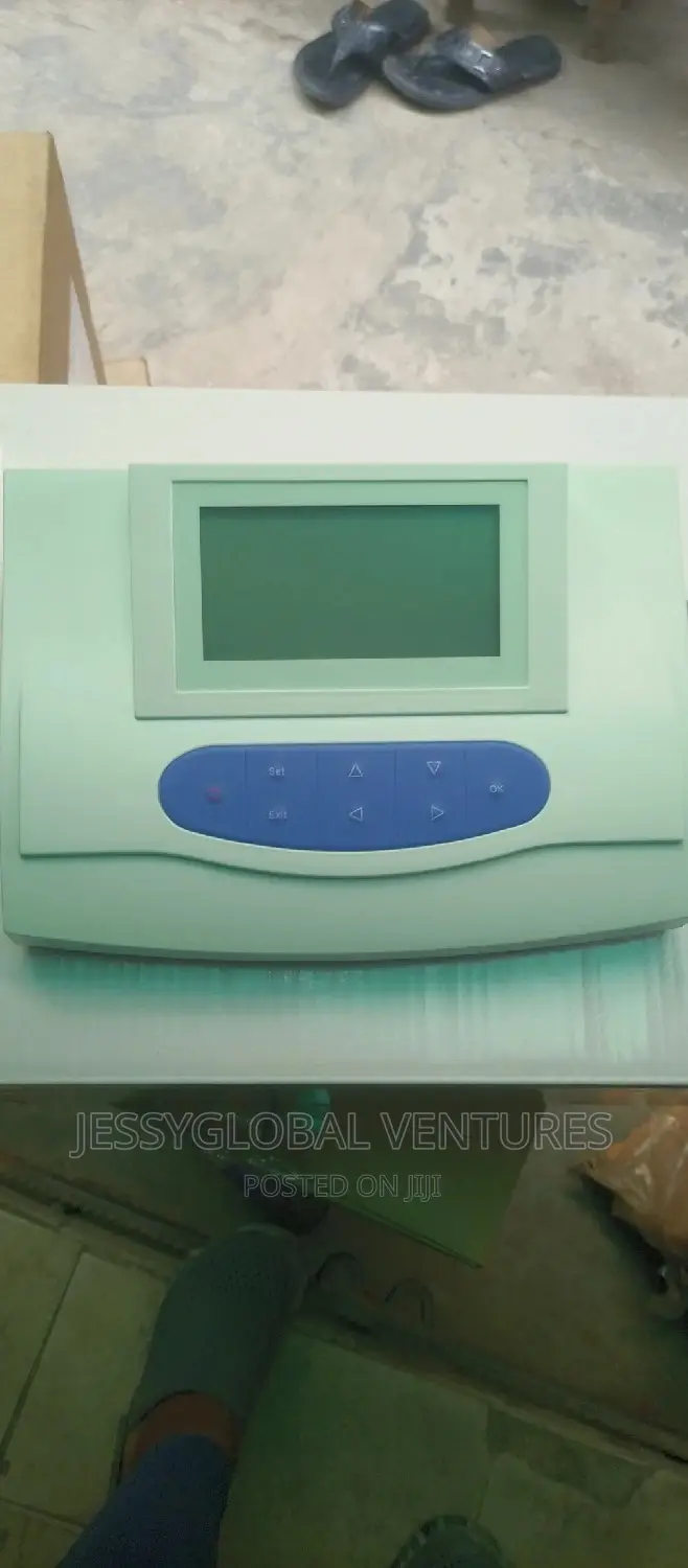 Table Top Conductivity Meter