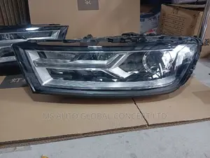 Audi Q7 2016/2018 Headlights