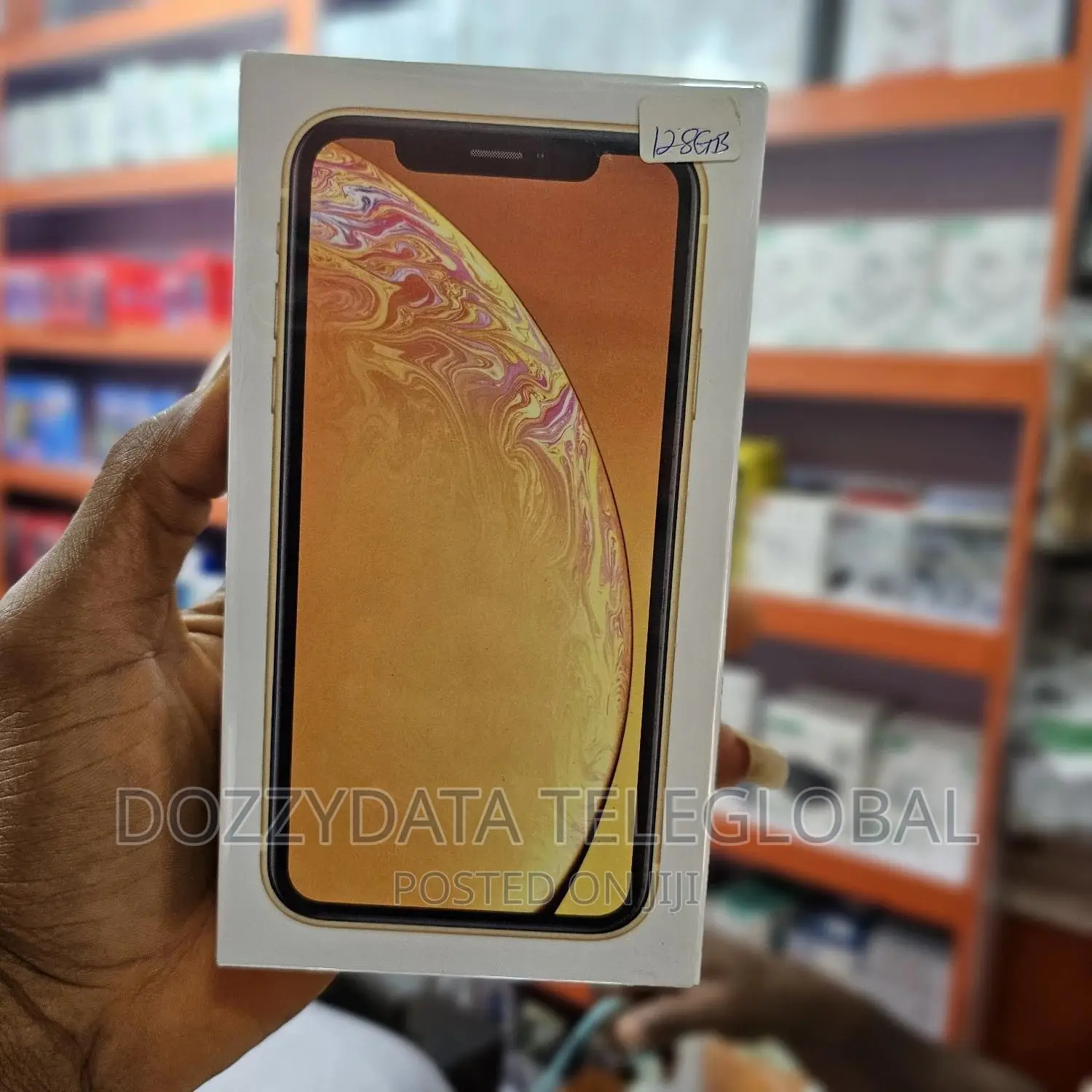 New Apple iPhone XR 128 GB Yellow