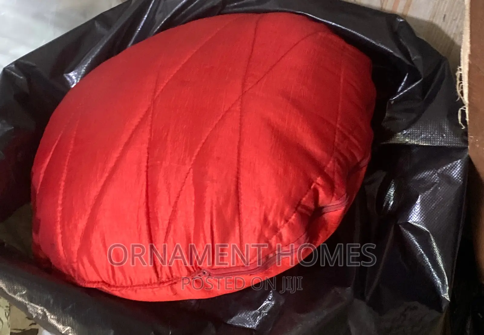 Round Throw Pillows