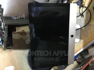 Desktop Computer Apple iMac 8GB Intel Core I5 HDD 500GB
