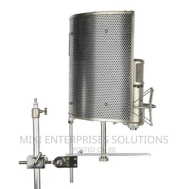SE Electronics Reflexion Filter 初期モデル sE Electronics Reflexion Filter PROをレビュー。自宅の部屋