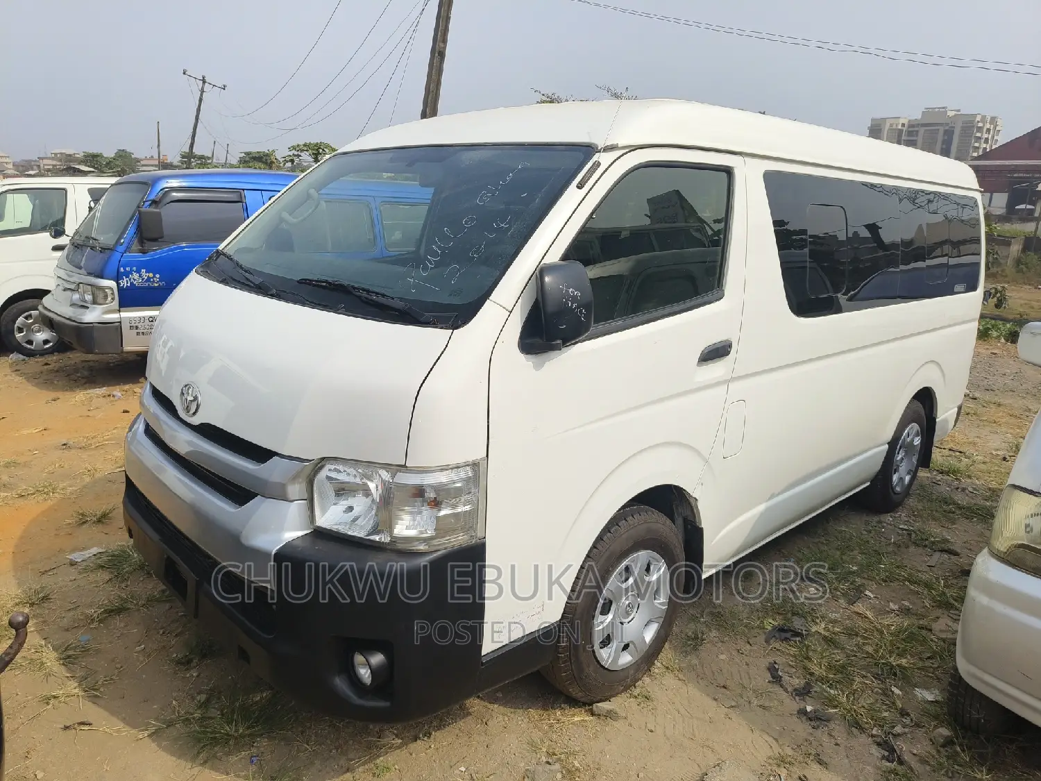 Toyota HiAce 2014 White