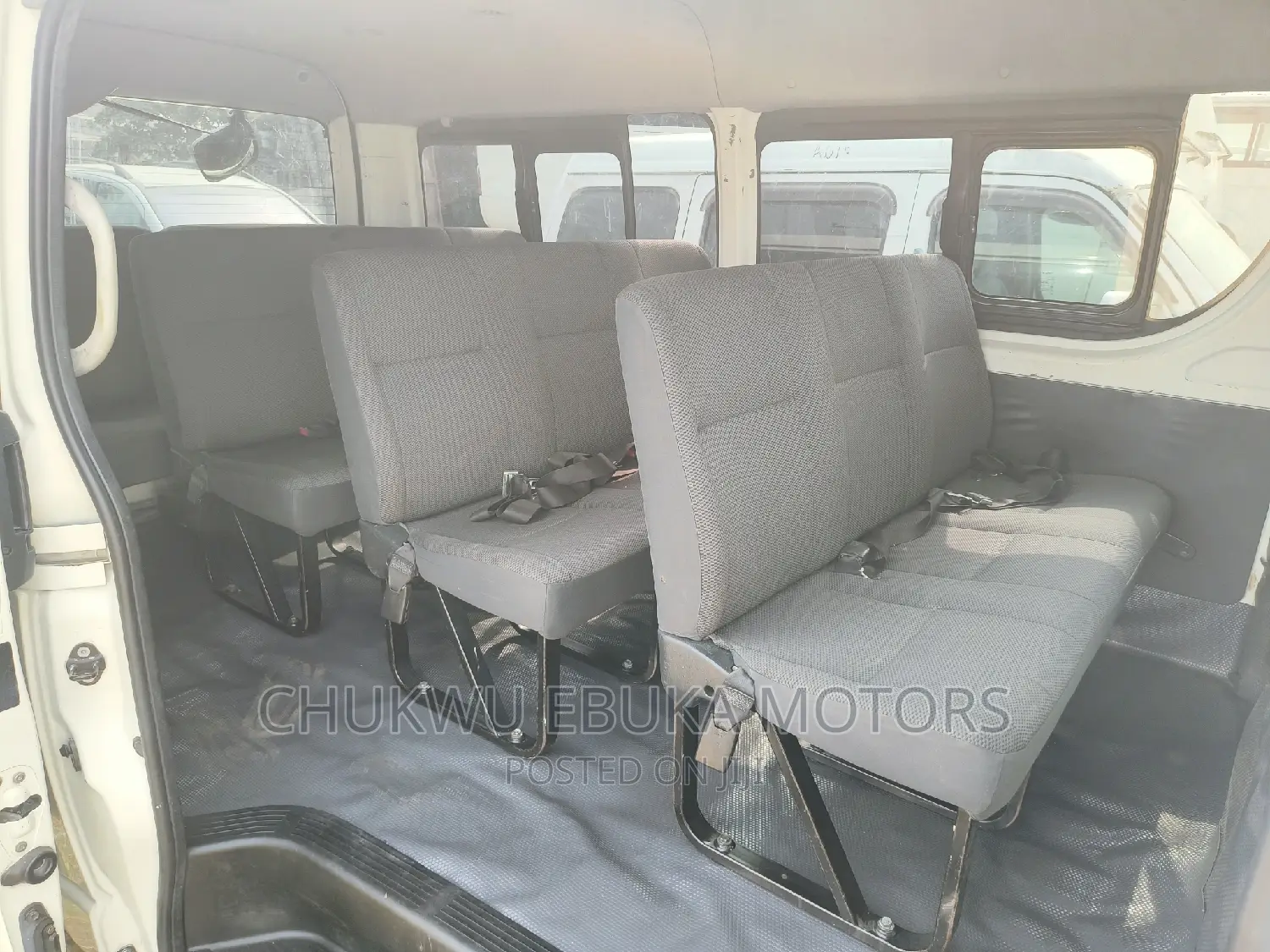 Toyota HiAce 2014 White