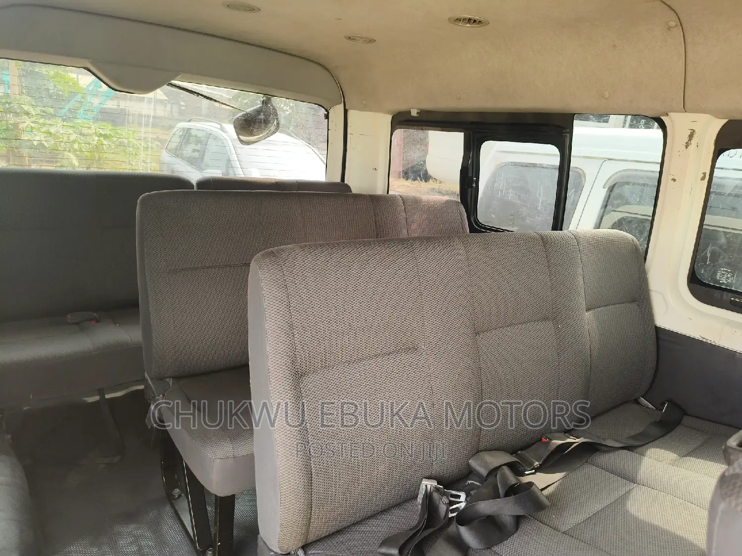 Toyota HiAce 2014 White
