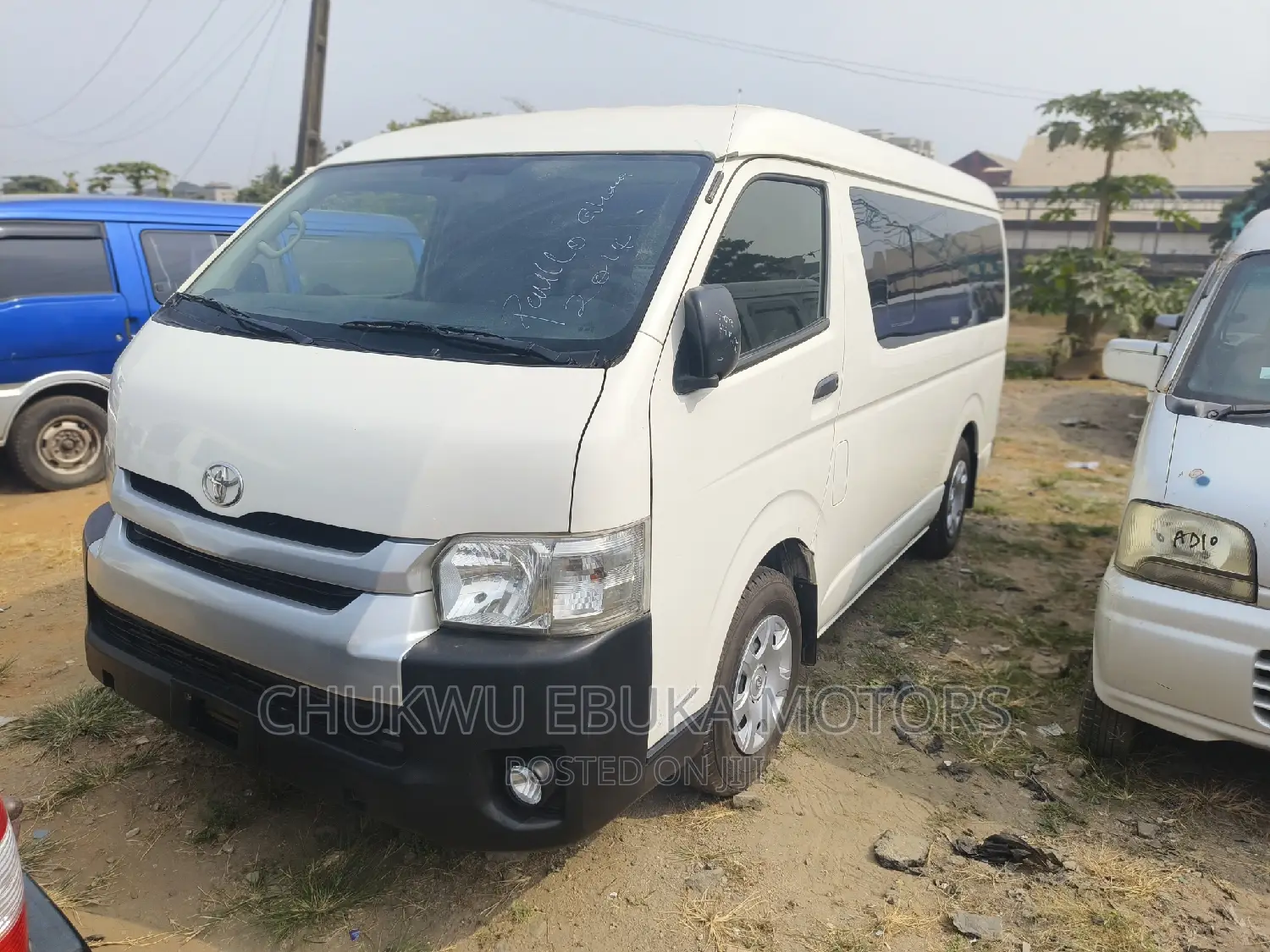 Toyota HiAce 2014 White