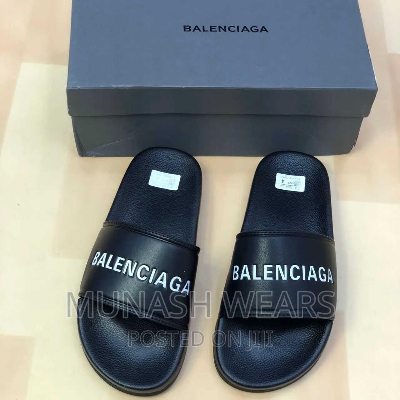 BALENCIAGA Luxury Slide