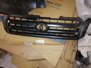 Front Grille Highlander 2005 Model