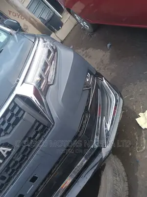 Gx470 Upgrade to Prado 2018-2020 3 Touch and Toyota Logo