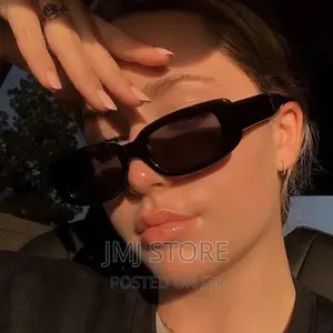 Revolves Fashion Glass