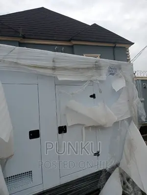 1000 KVA Perkins Sound Proof Diesel Generator 100% Copper