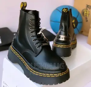 2023 Dr Martens New Age Chukka Boots