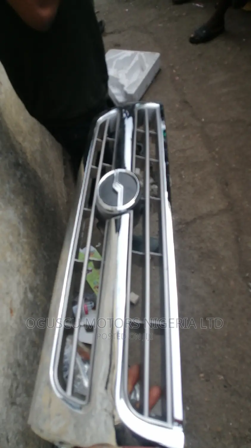 Front Grille 4-Runner 2000-2002 Model