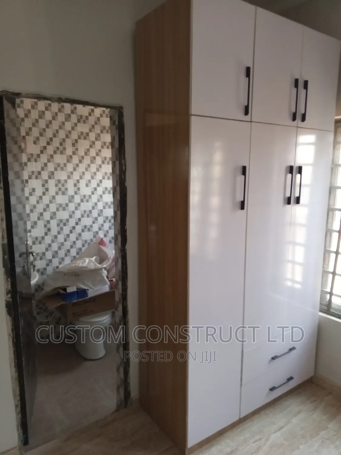 Wardrobe Closet