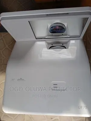 Smart Ultra Short Projector