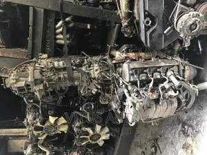 GX 470 Land Cruiser Engines and Gear Box