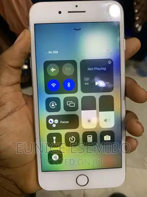 Apple iPhone 8 Plus 64 GB White