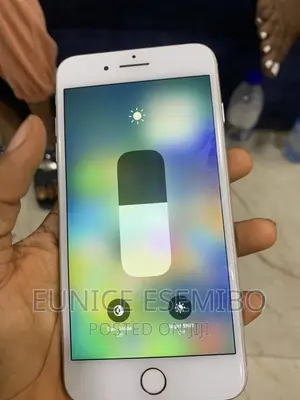 Apple iPhone 8 Plus 64 GB White
