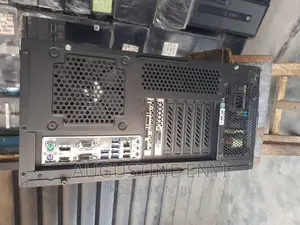 Desktop Computer Asus 32GB Intel Core I7 SSD 1T