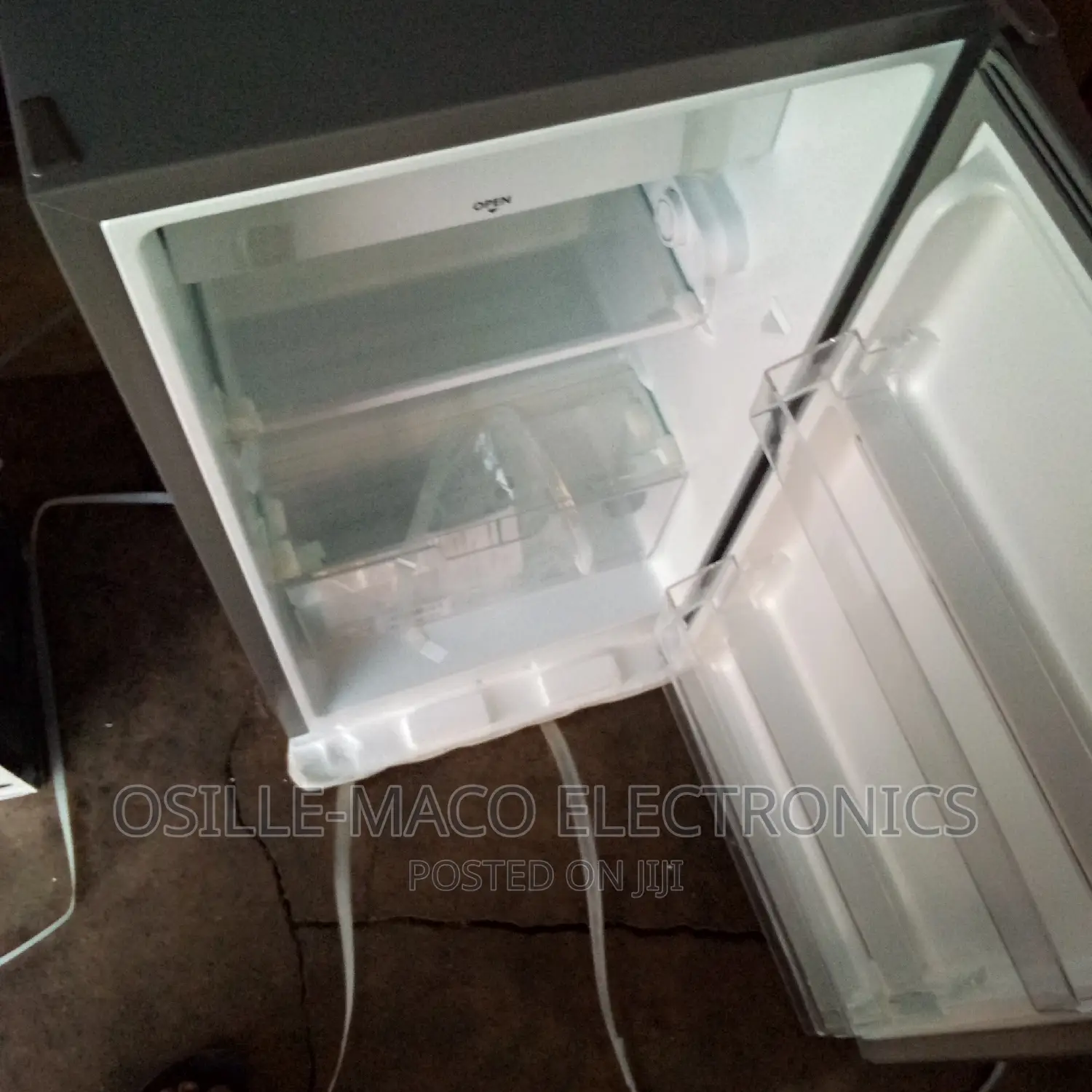 Hisense Fridge,Model Number Ref093dr