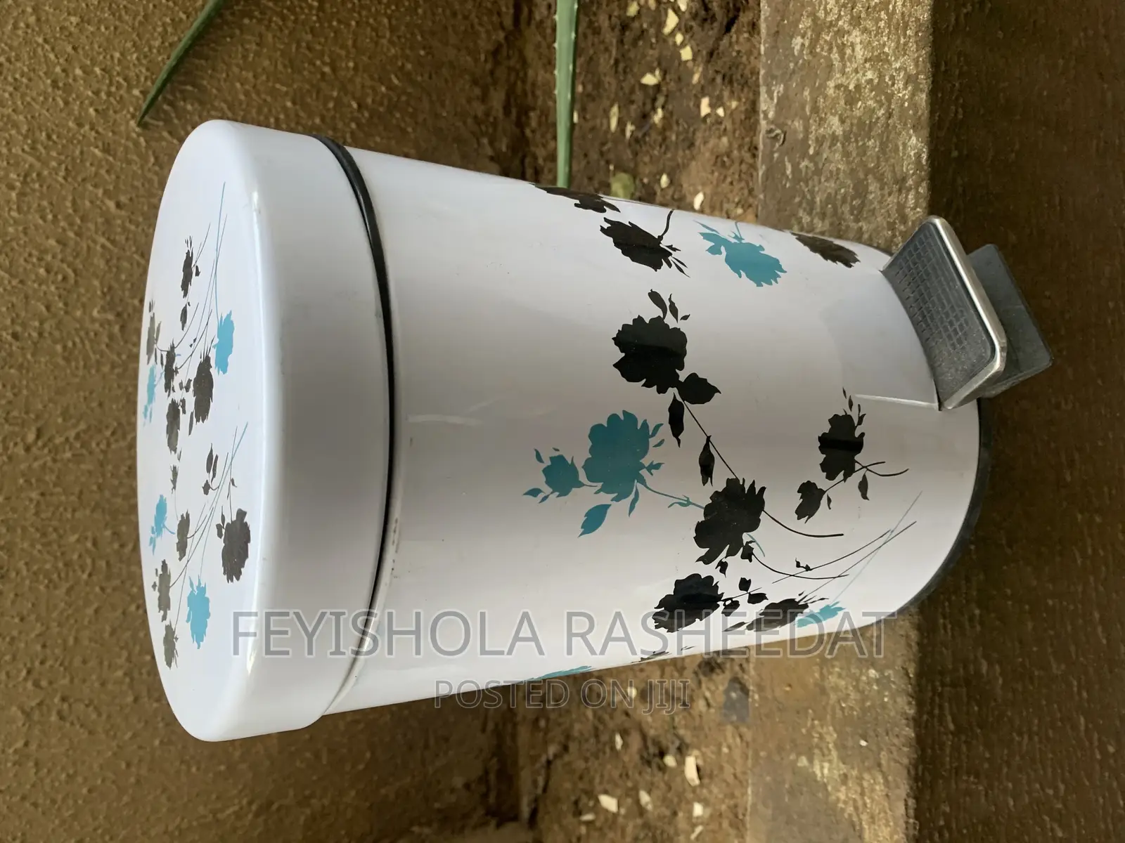 Pedal Bin for Your Kitchen