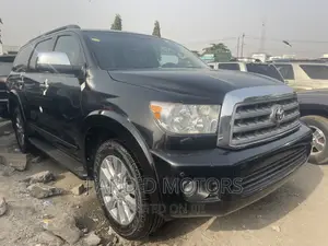 Toyota Sequoia Limited 4dr SUV 4WD (5.7L 8cyl 6A) 2011 Black