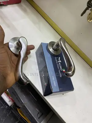 Curve Styled Macino Antirust Lock Series - M080